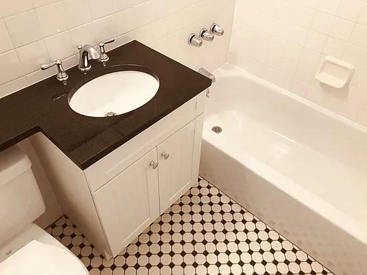 Rented by Metropolis Real Estate of Manhattan | media 54