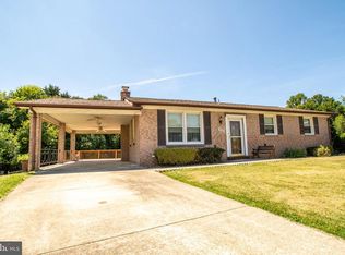 5733 Janice Ln, Temple Hills, MD 20748