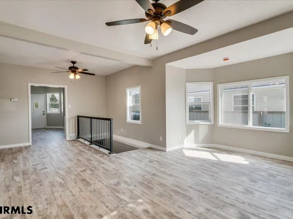 711 S Washington St, Kimball, NE 69145