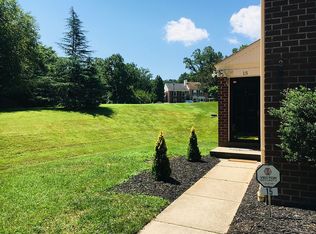 15 Donagh Ct, Lutherville, MD 21093