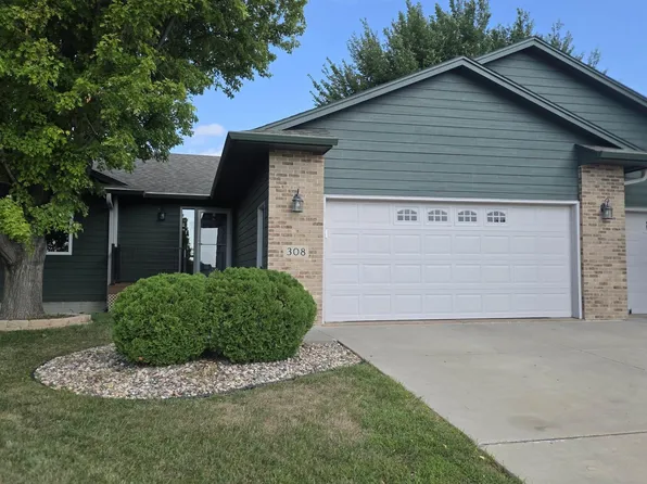 308 Prairie Cir, Harrisburg, SD 57032
