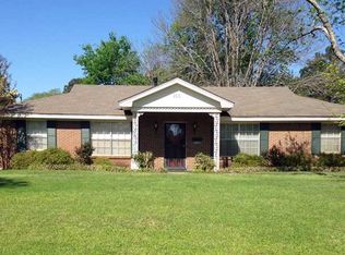 155 Tacoma Dr, Coosada, AL 36020