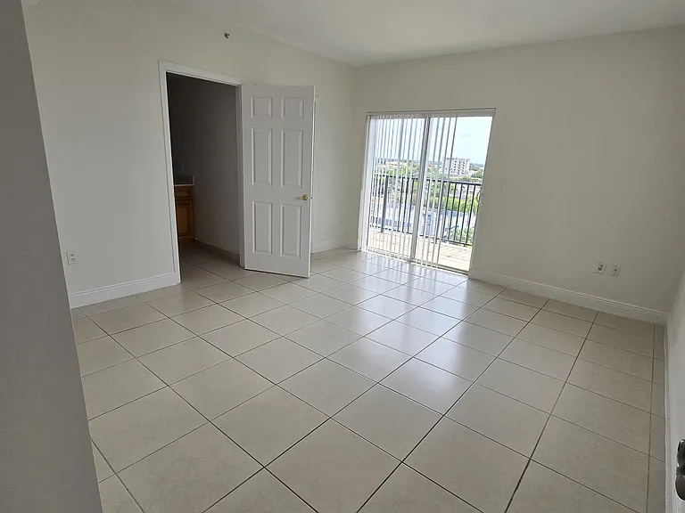 6357 SW 8th St #714 — Photo 21