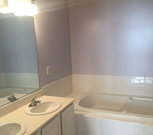 5th image of 4412 Chickasaw Ct