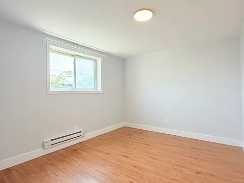 1989 Wyandotte St W #201 — Photo 5