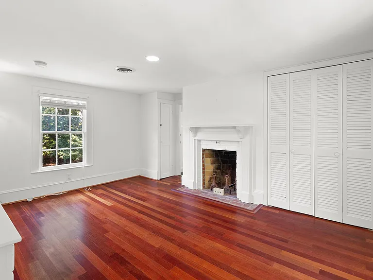 5523 White Hall Rd — Photo 32