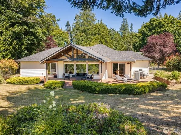 552 Elwha Bluffs Road, Port Angeles, WA 98363