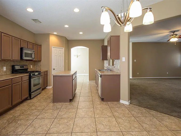 4014 Wren Brook Ct — Photo 11