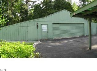 16505 Harrowgate Rd, Chester, VA 23831