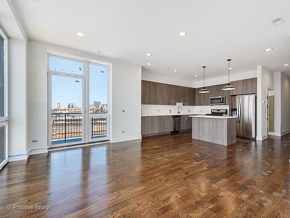 4th image of 5139 N Broadway St APT 402