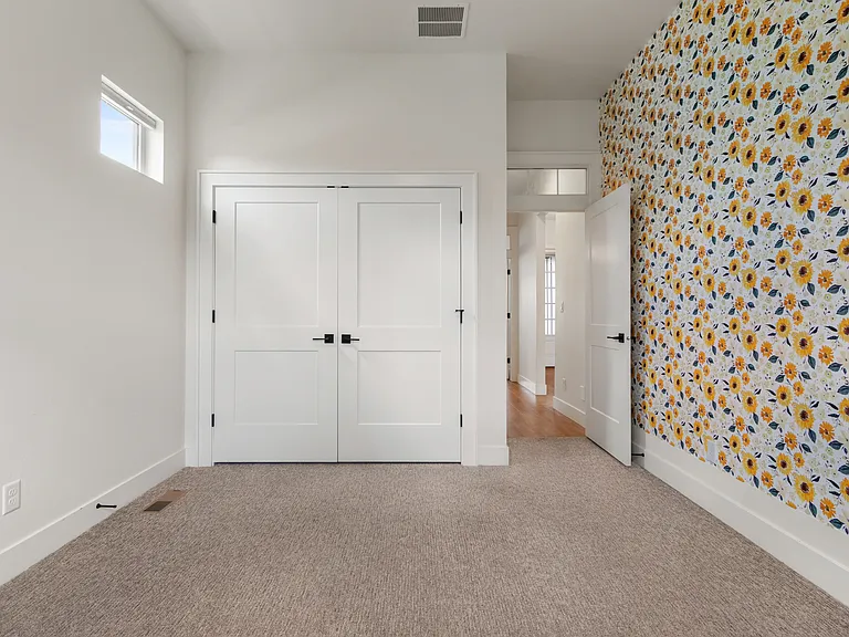 207 W Wrangler St — Photo 36