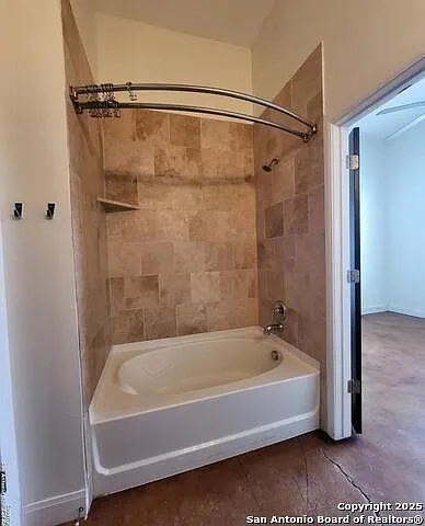 831 S Flores #3104 — Photo 12