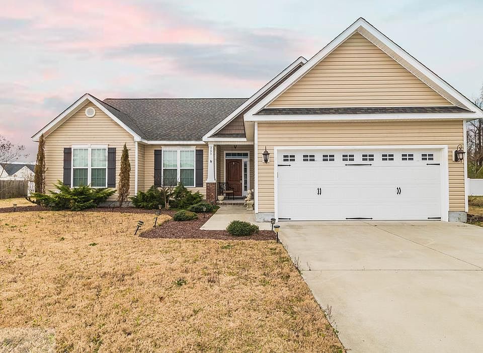 1st image of 203 Stillwater Creek Dr