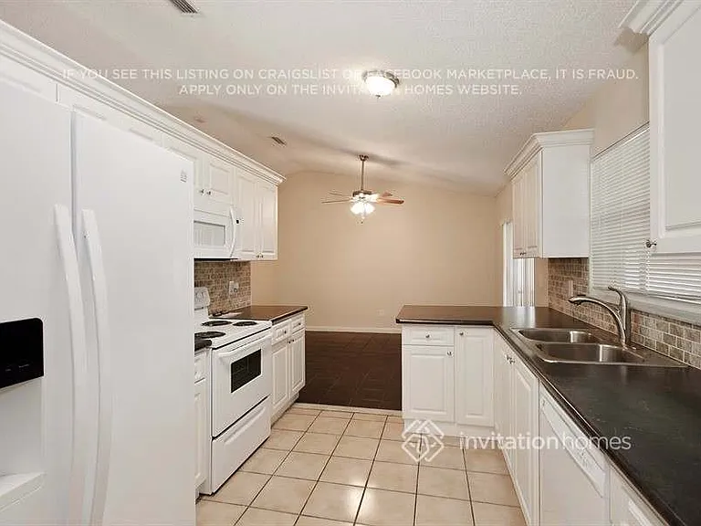 11307 SW 167th St — Photo 7