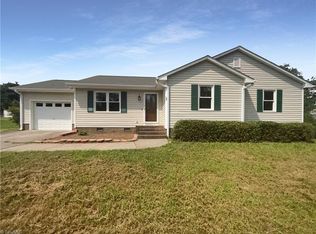 3713 Signet Dr, Winston Salem, NC 27101