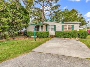 134 Queens Rd, Little River, SC 29566