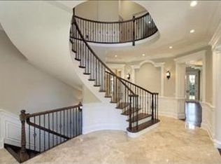 995 Eastwood Rd, Glencoe, IL 60022