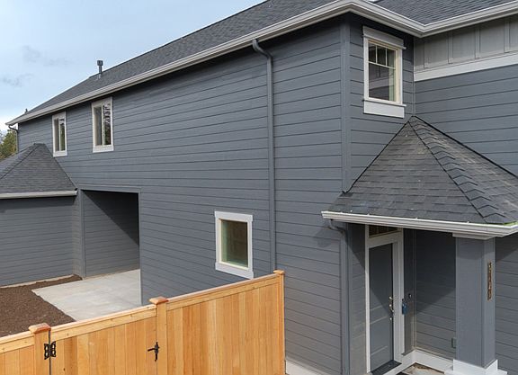 2nd image of 61049 SE Sydney Harbor Dr