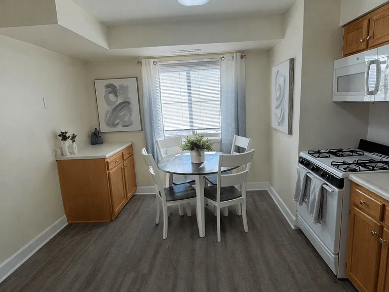 Lawyers Hill Apartments — Photo 13