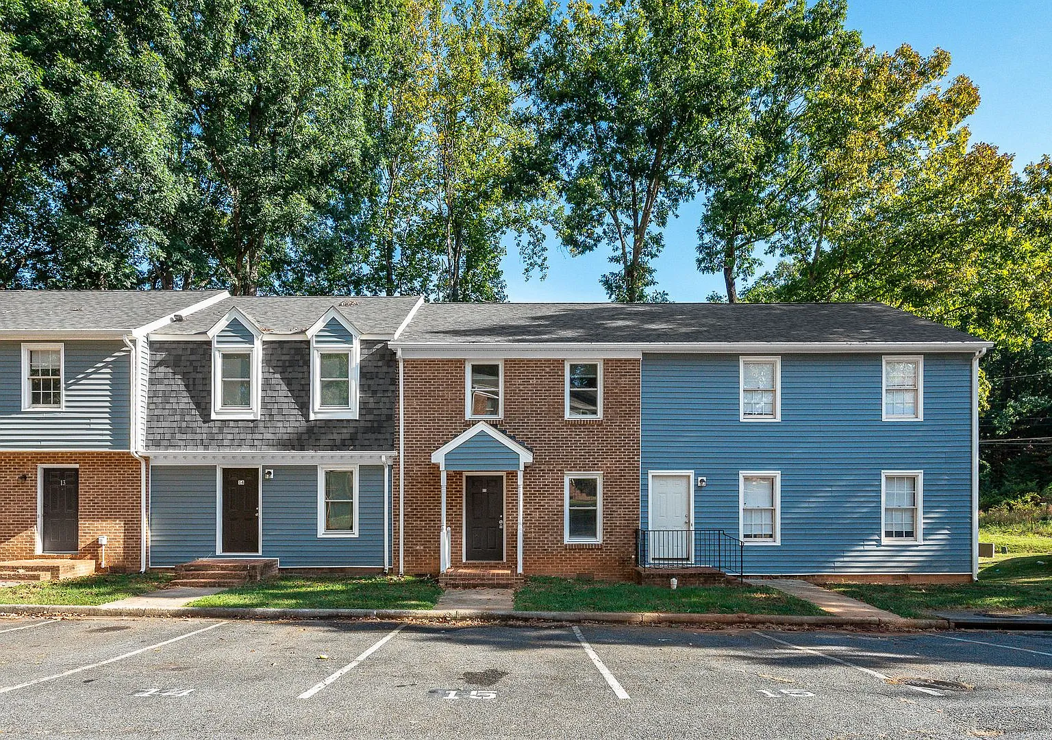 1711 Wards Ferry Road — Photo 1