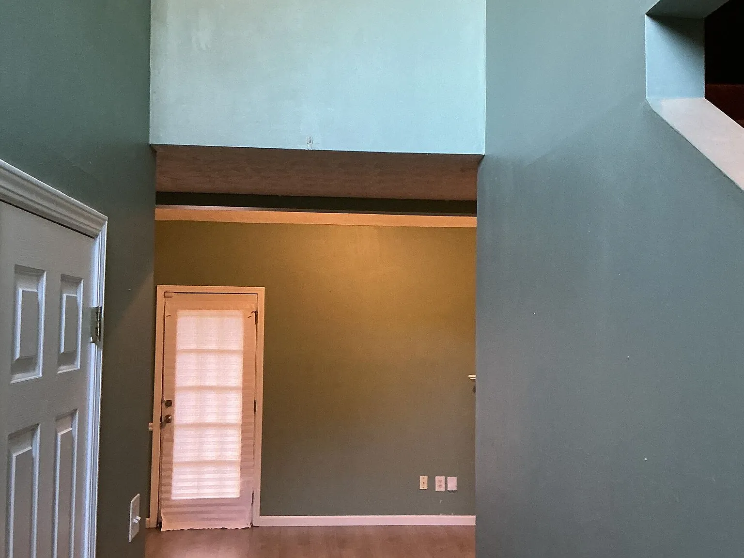 3 bed, 2.5 bath, 1493 sqft, $2,000 — Photo 4
