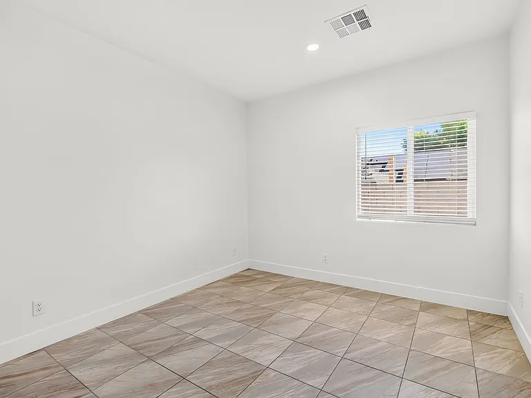 4078 Welter Ave — Photo 18