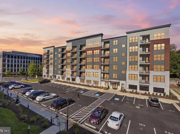 125 Kinsale Pl #509, National Harbor, MD 20745