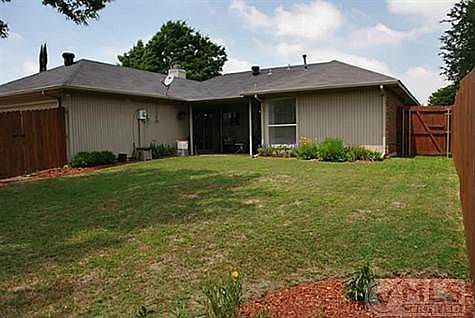 2nd image of 1306 E Branch Hollow Dr