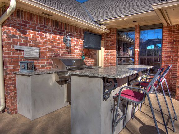 4th image of 12301 Lorien Way