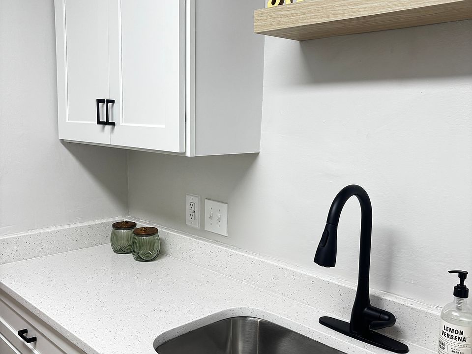 1st image of 442 Cottage Hill Rd #32