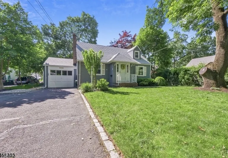 2208 Paff Pl — Photo 2