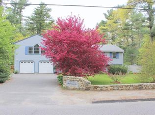 8 Mayflower Rd, Carver, MA 02330