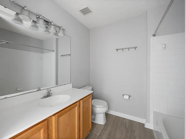 2716 Mapleview Ct — Photo 14