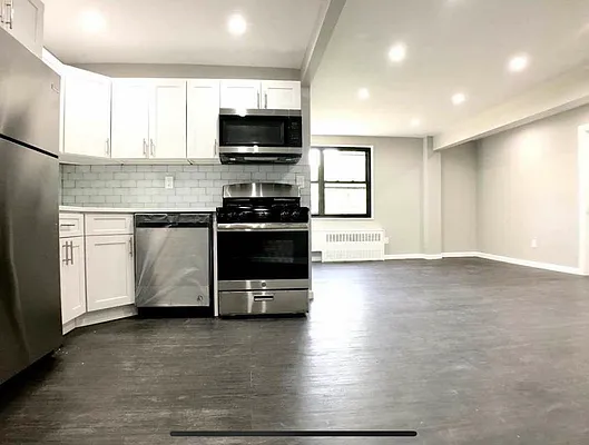 Rented by Bruma Realty LLC | media 7