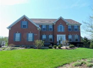 40W785 Willowbrook Dr, St Charles, IL 60175