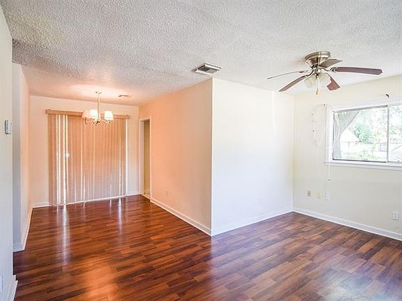 3rd image of 7021 Berkley Dr