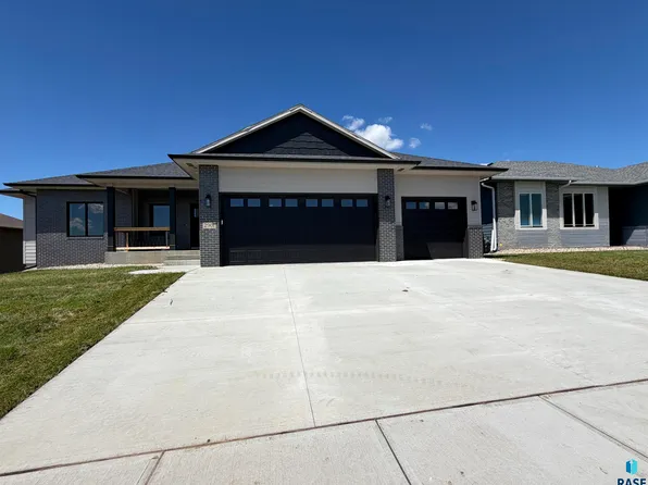 2901 S Dunraven Ave, Sioux Falls, SD 57110