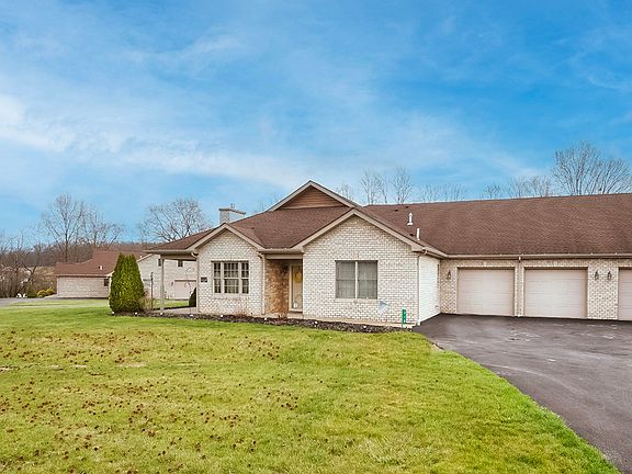 2nd image of 218 Stoneybrook Dr