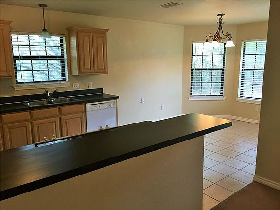 5th image of 55 Southern Hills Dr N