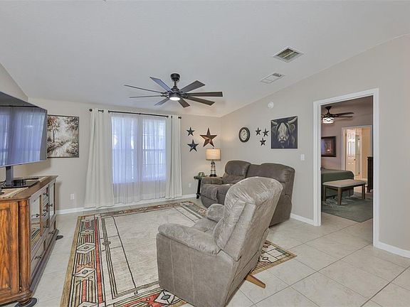 3rd image of 37041 NEUKOM AVENUE