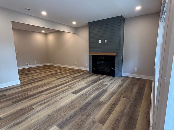 3rd image of 43 Parkford Dr #B
