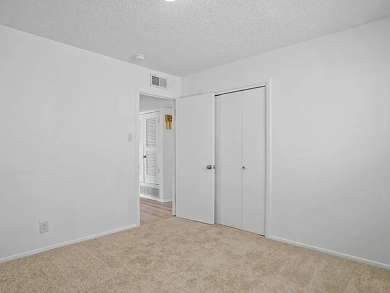 Morningside Cir — Photo 24