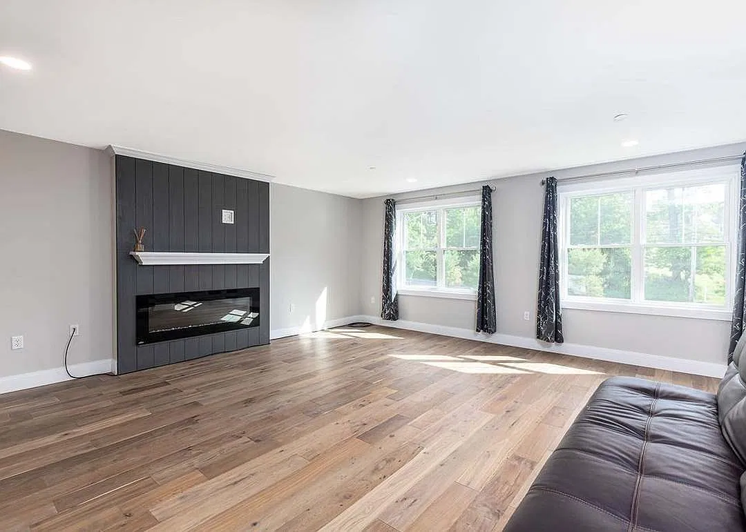 4 bed, 2989 sqft, $5,500 — Photo 4