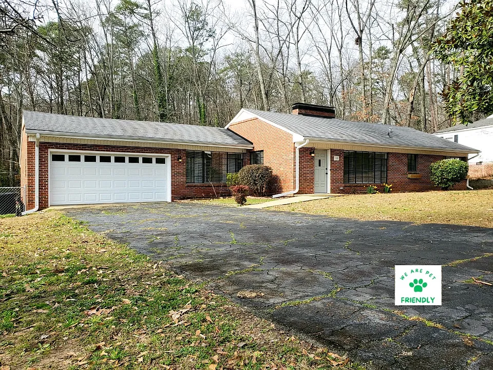 110 Harwood Dr
