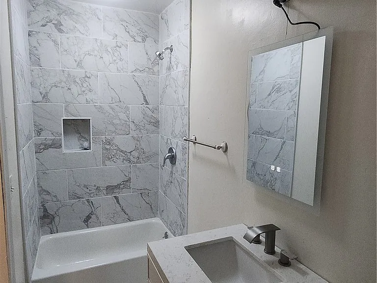 858 S Riverside Ave — Photo 16