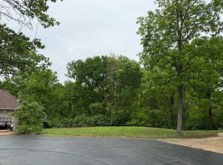 4304 Jessica Dr, High Ridge, MO 63049