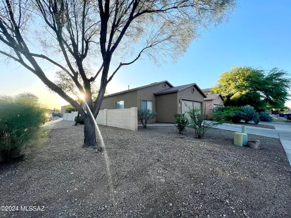 6664 S Stratosphere Ln, Tucson, AZ 85746