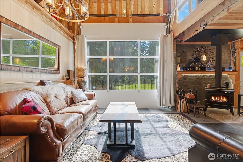 4th image of 3320 Duckabush Road