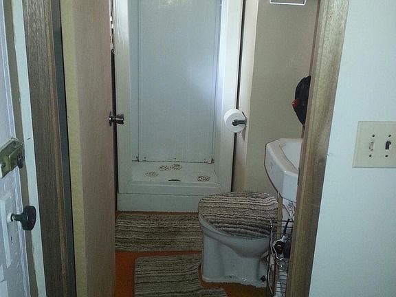 4th image of 24570 McClelland Dr