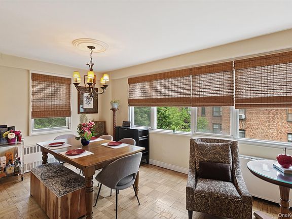 5th image of 230 Garth Road #7B1